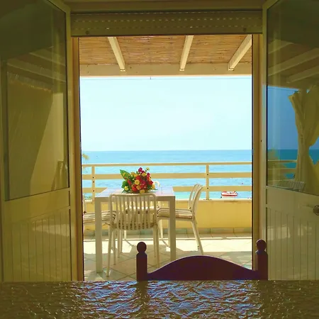 Ombrellone Su Fronte Mare Appartement *